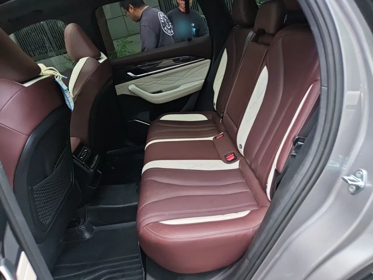 GEELY MONJARO PREMIUM 2022