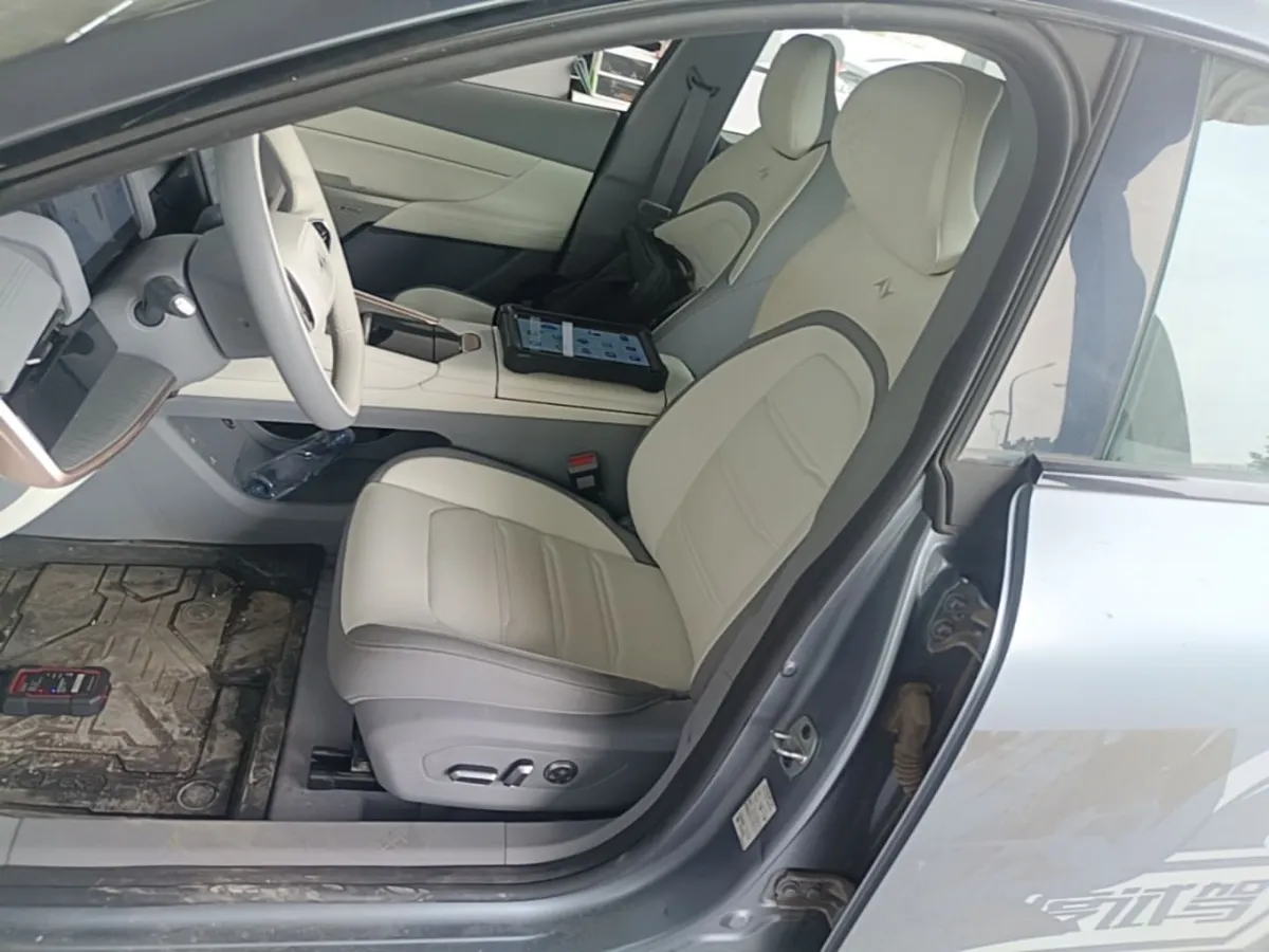 DONGFENG eπ 007 2024