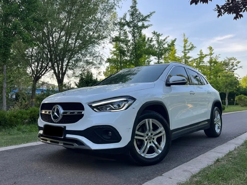 MERCEDES-BENZ GLA 2022