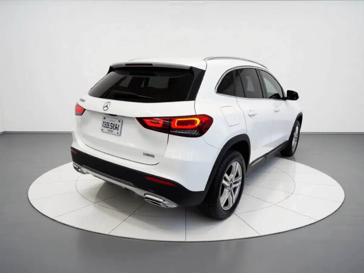 MERCEDES-BENZ GLA 2022