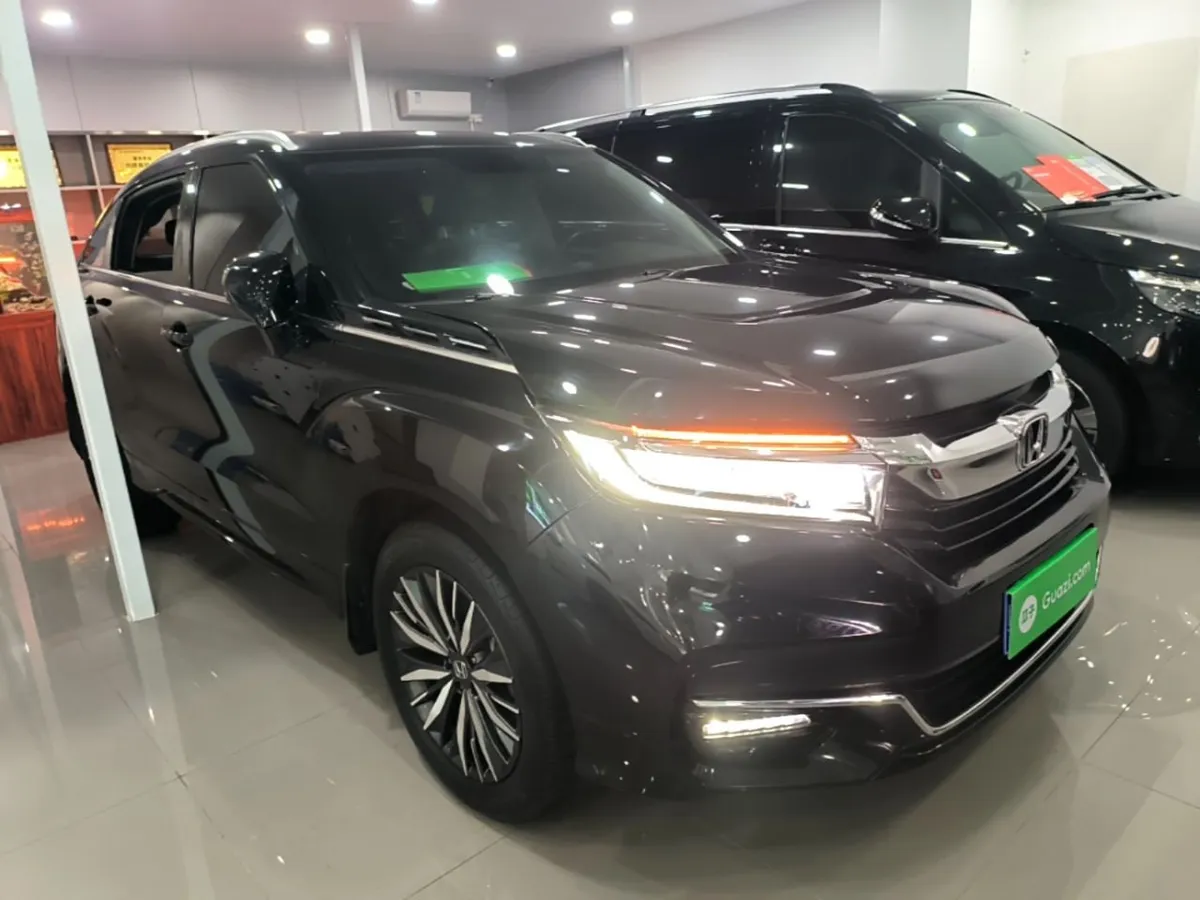 HONDA AVANCIER PREMIUM 2022