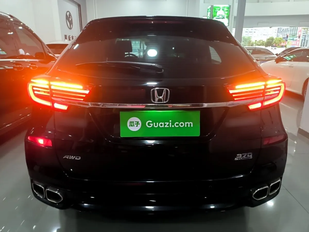 HONDA AVANCIER PREMIUM 2022