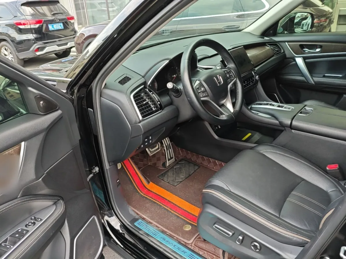 HONDA AVANCIER 2022