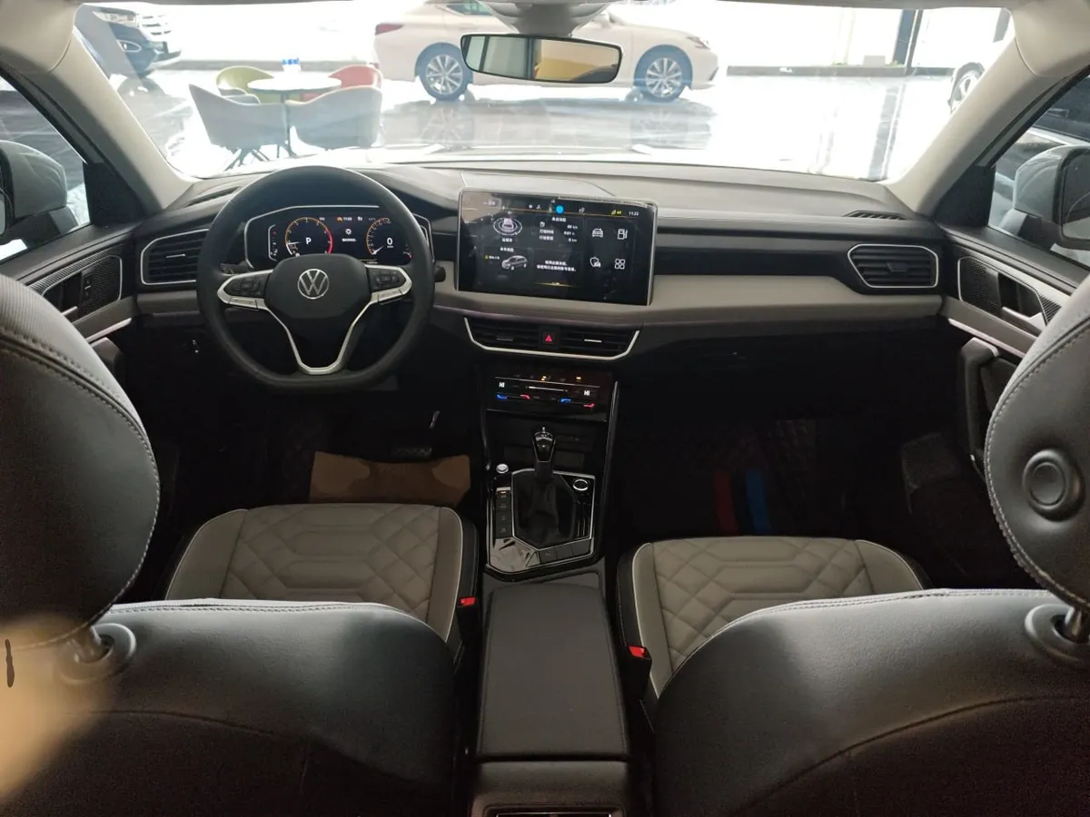 VOLKSWAGEN TAYRON LUXURY 2023