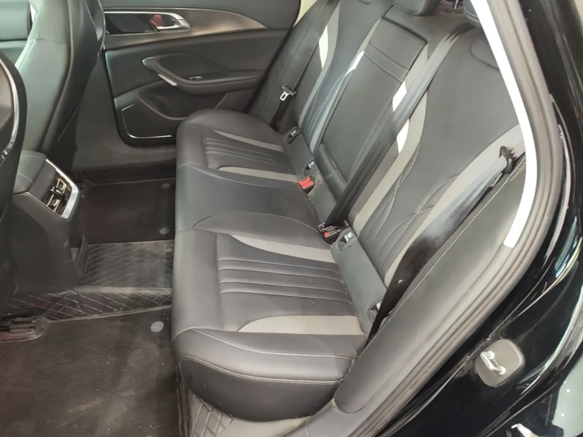 HONGQI H6 2023