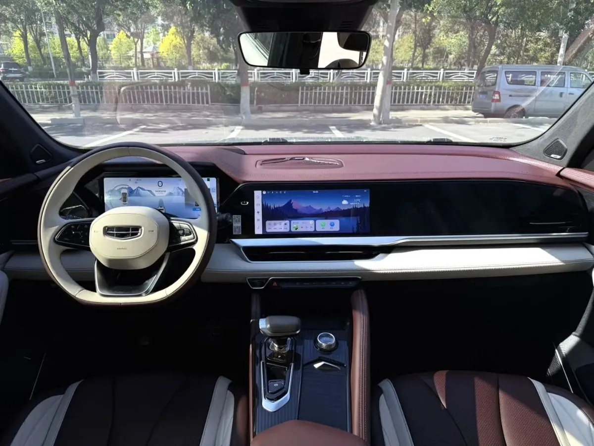 GEELY MONJARO LUXURY 2022