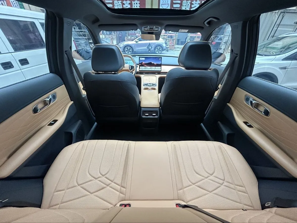 GEELY GALAXY STARSHIP EM-I GALAXY STARSHIP 7 EM-I 2025