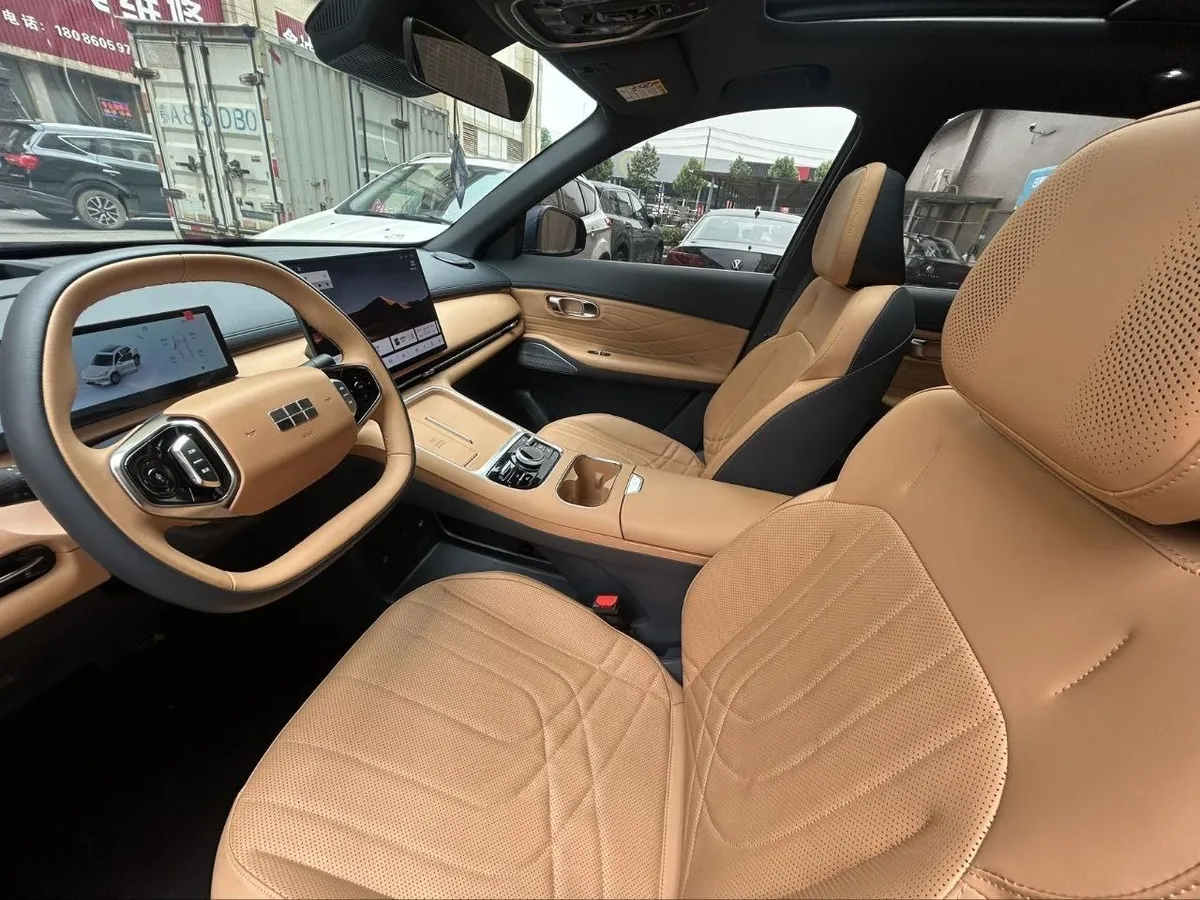 GEELY GALAXY STARSHIP EM-I GALAXY STARSHIP 7 EM-I 2025