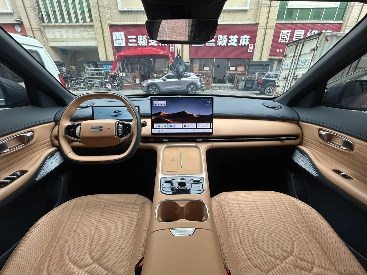GEELY GALAXY STARSHIP EM-I GALAXY STARSHIP 7 EM-I 2025