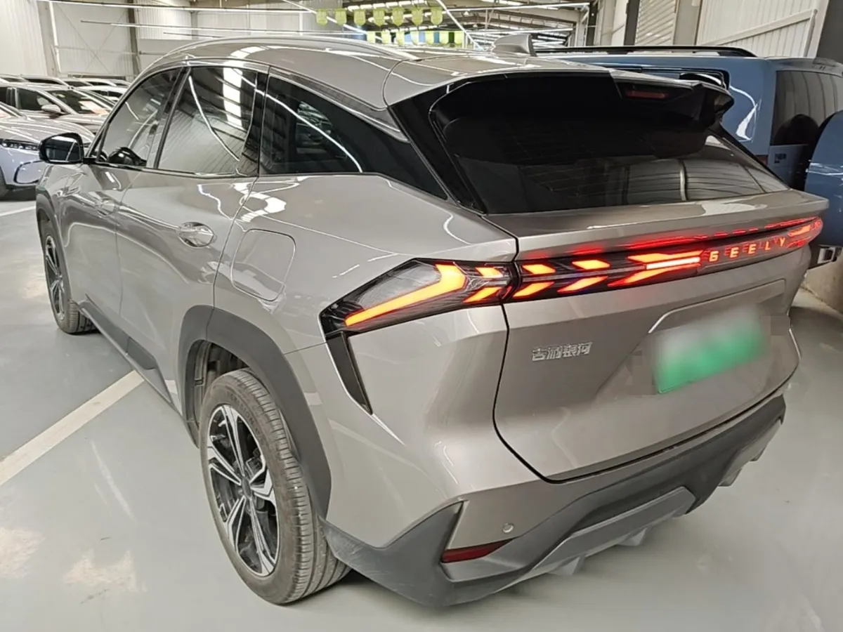 GEELY GALAXY L7 2023