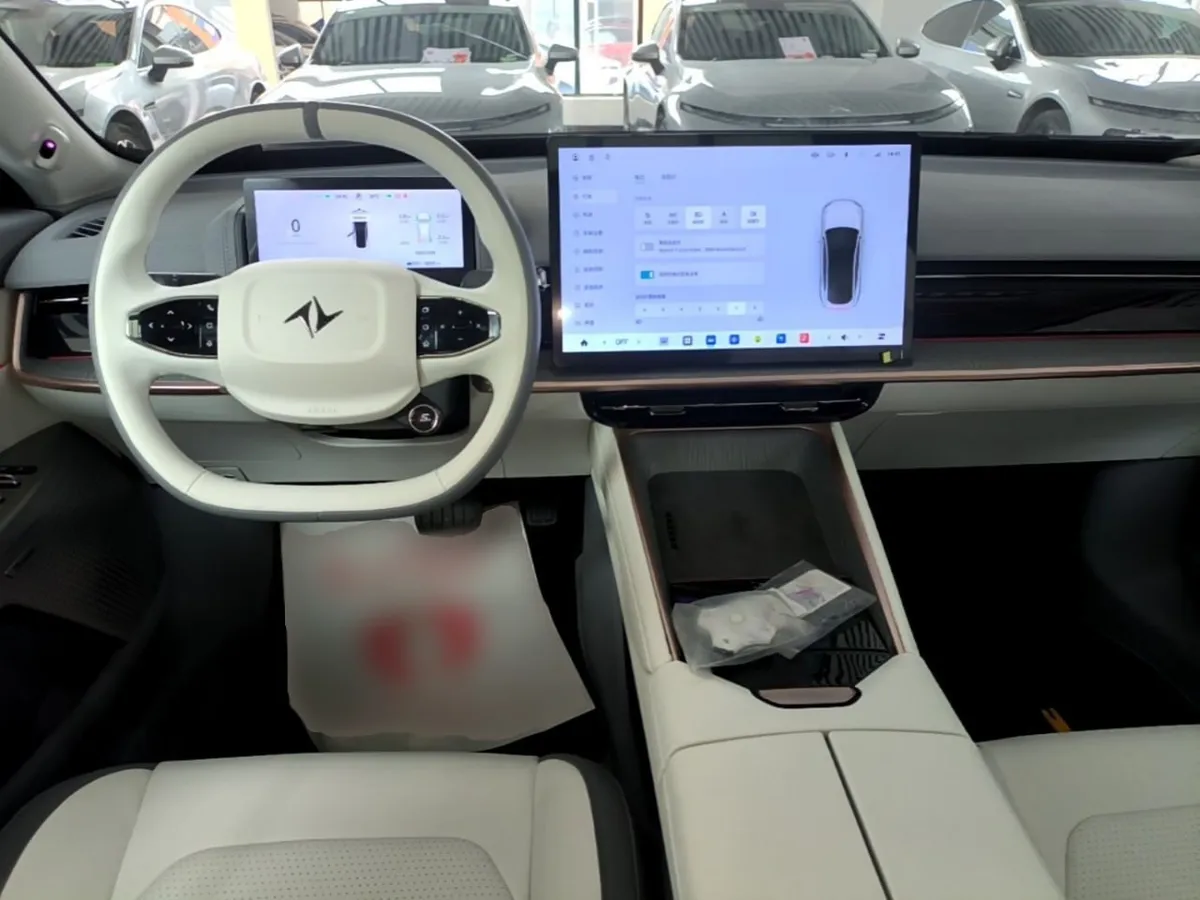 DONGFENG eπ 007 2024