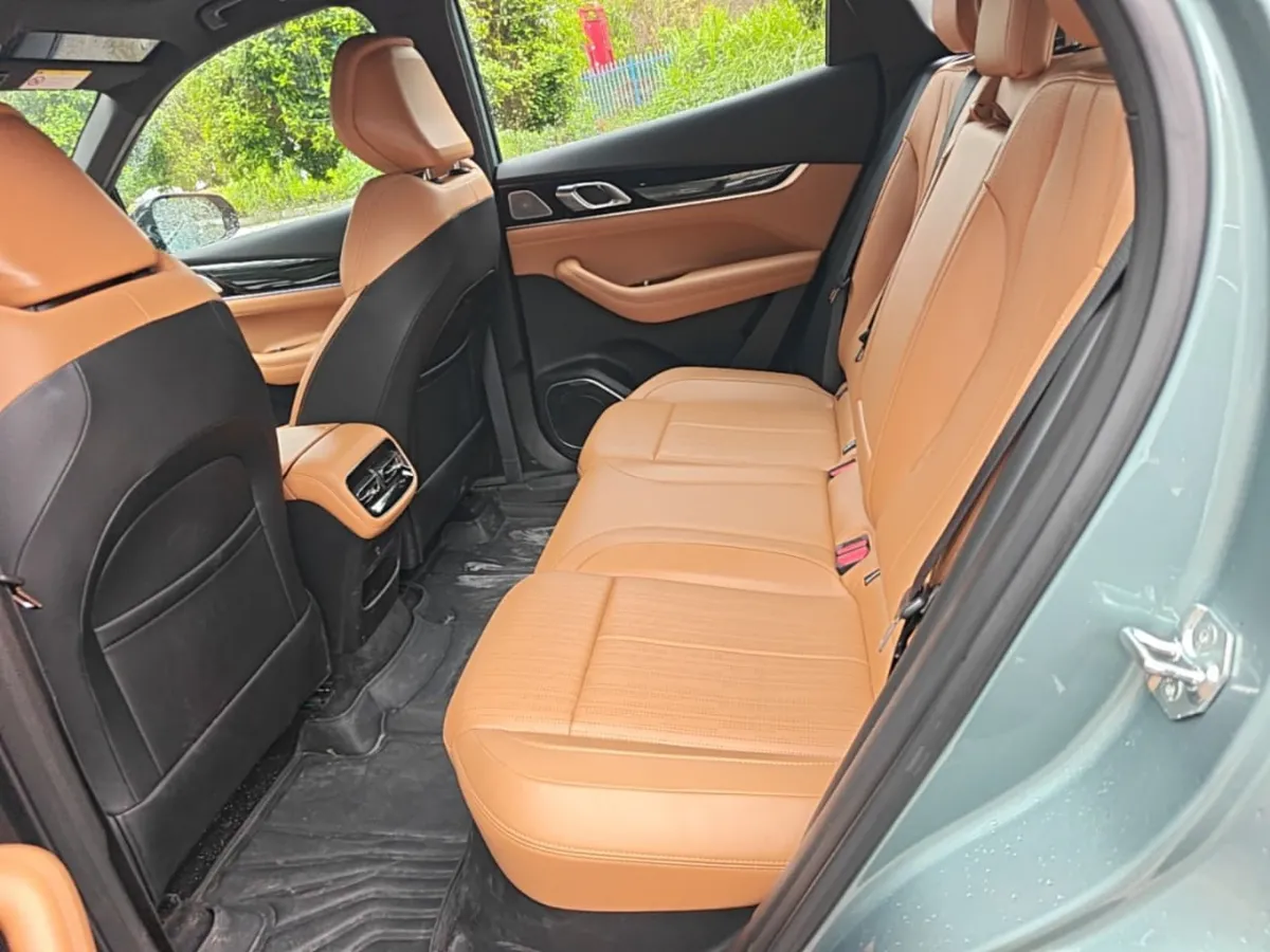 GEELY BOYUE L 2025