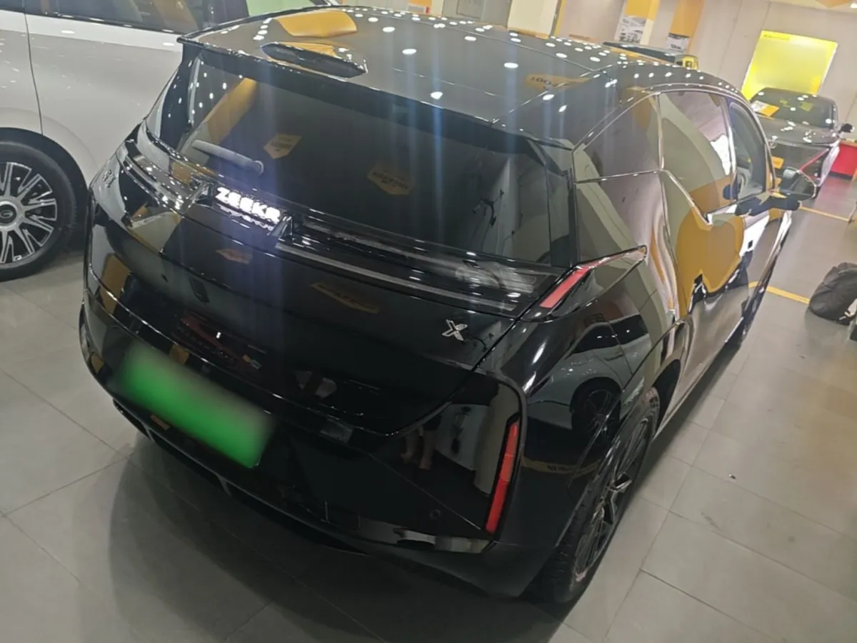 ZEEKR X 2024