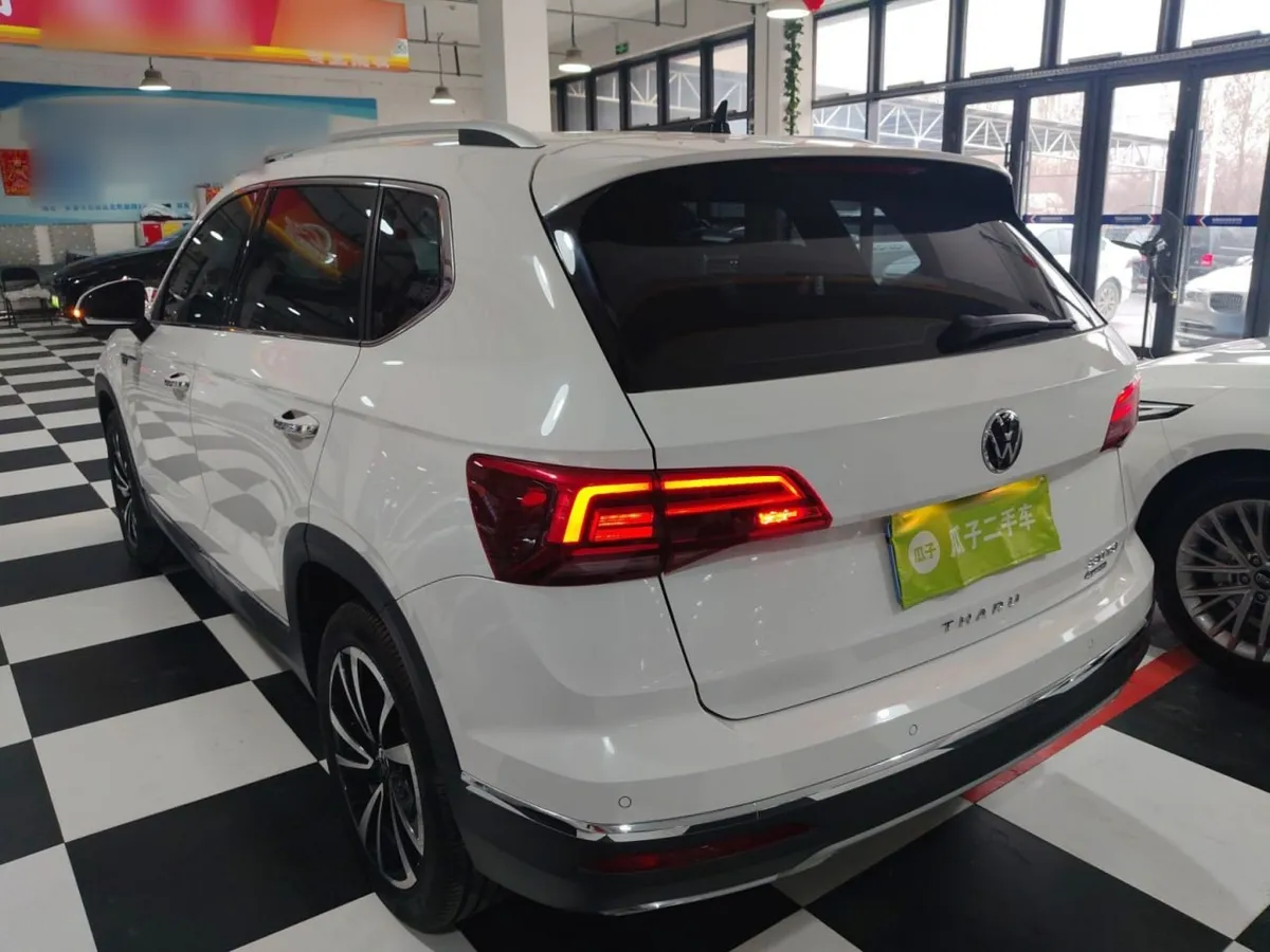 VOLKSWAGEN THARU LUXURY 2021