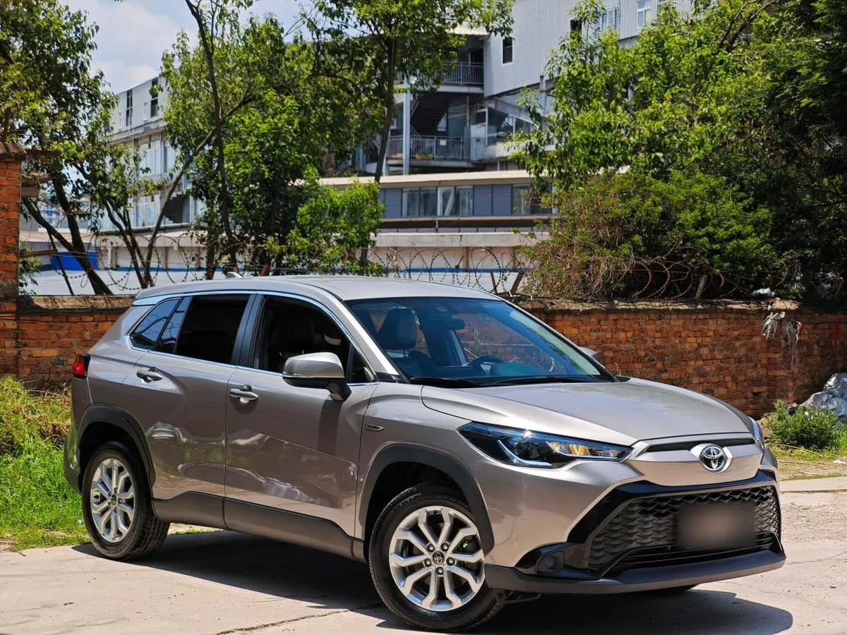 TOYOTA FRONTLANDER ELITE 2024