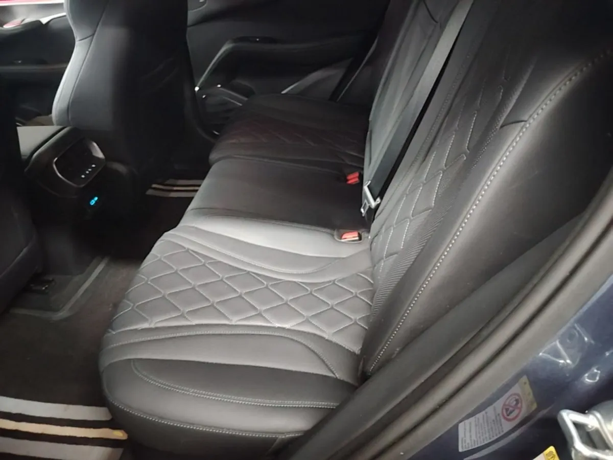 BYD SEALION 07 EV 2024