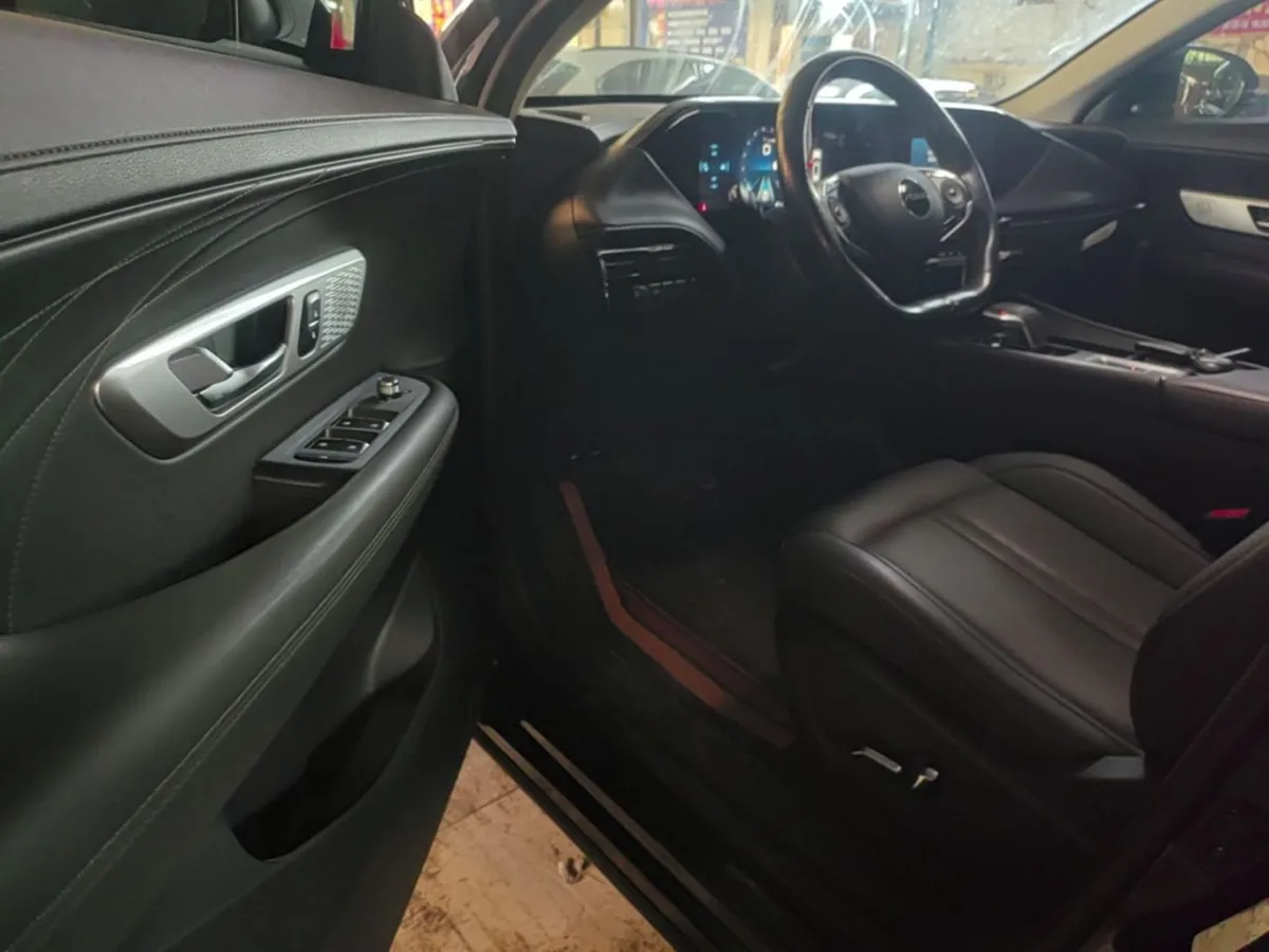 DONGFENG AEOLUS HUGE 2022