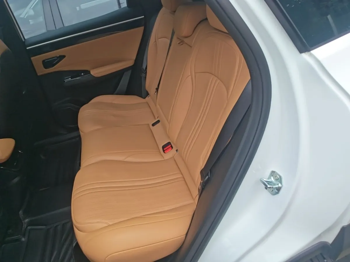 GEELY GALAXY L7 2023
