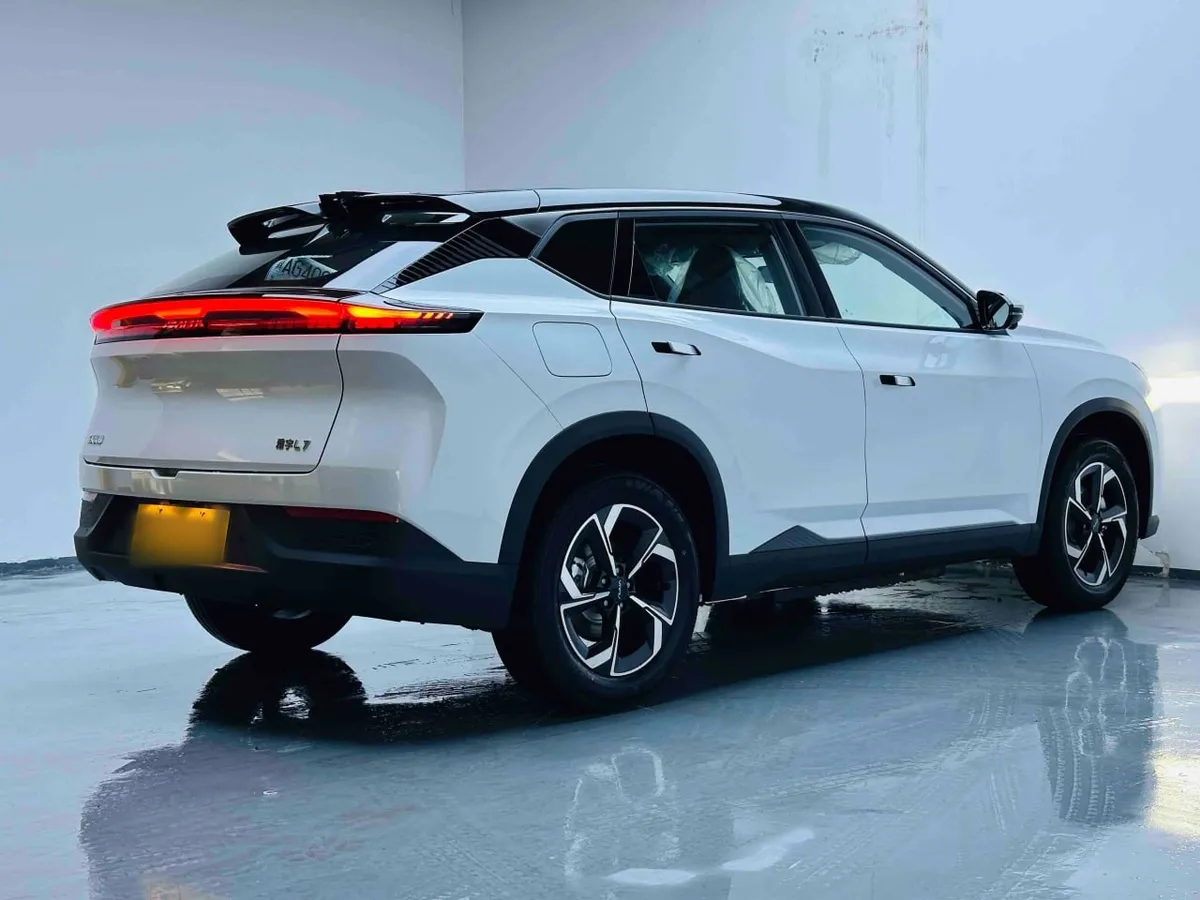 DONGFENG AEOLUS L7 NEW ENERGY 2026