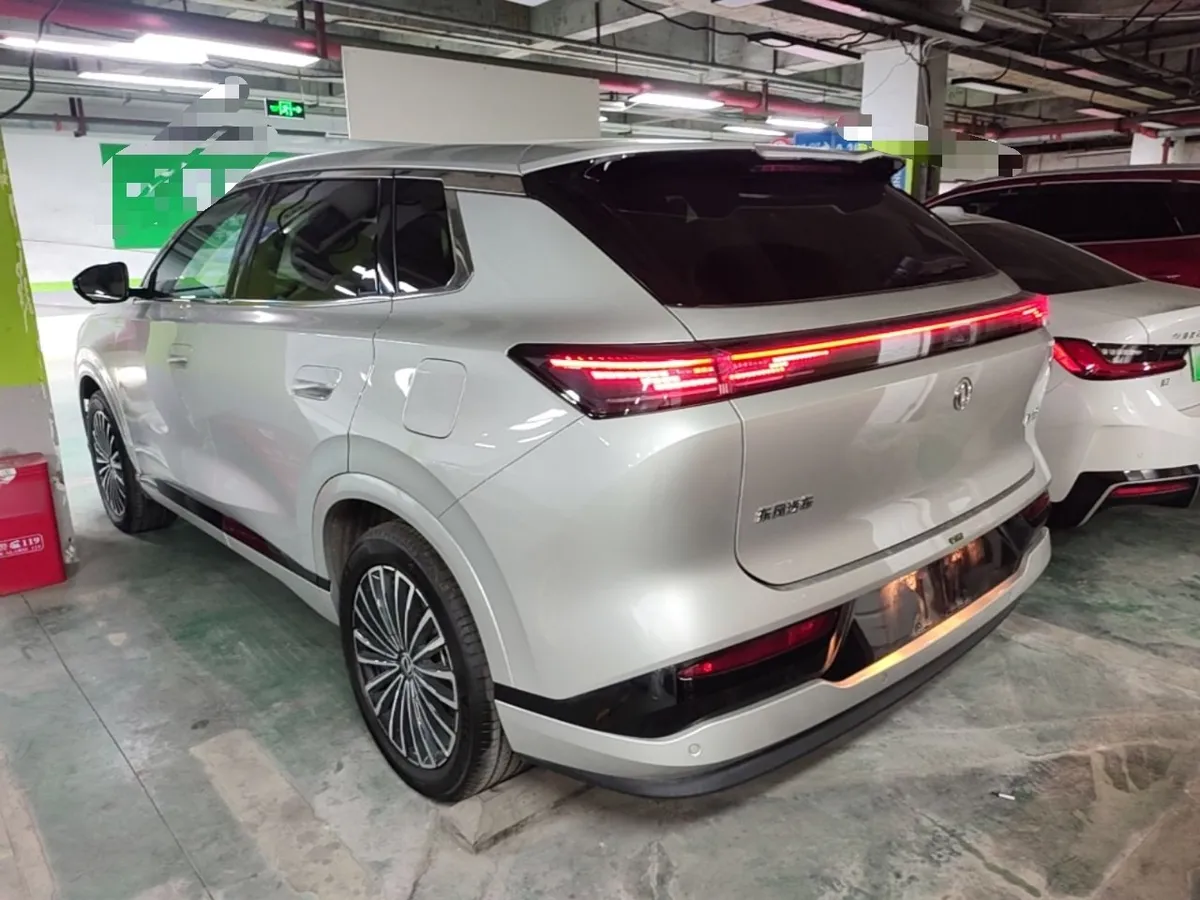 DONGFENG AEOLUS L8 2025