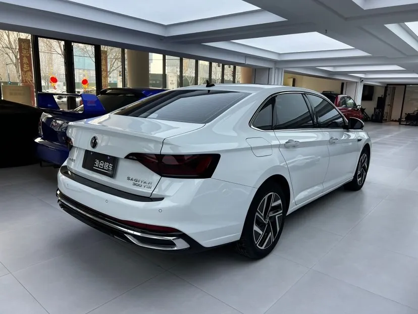 VOLKSWAGEN SAGITAR 2023