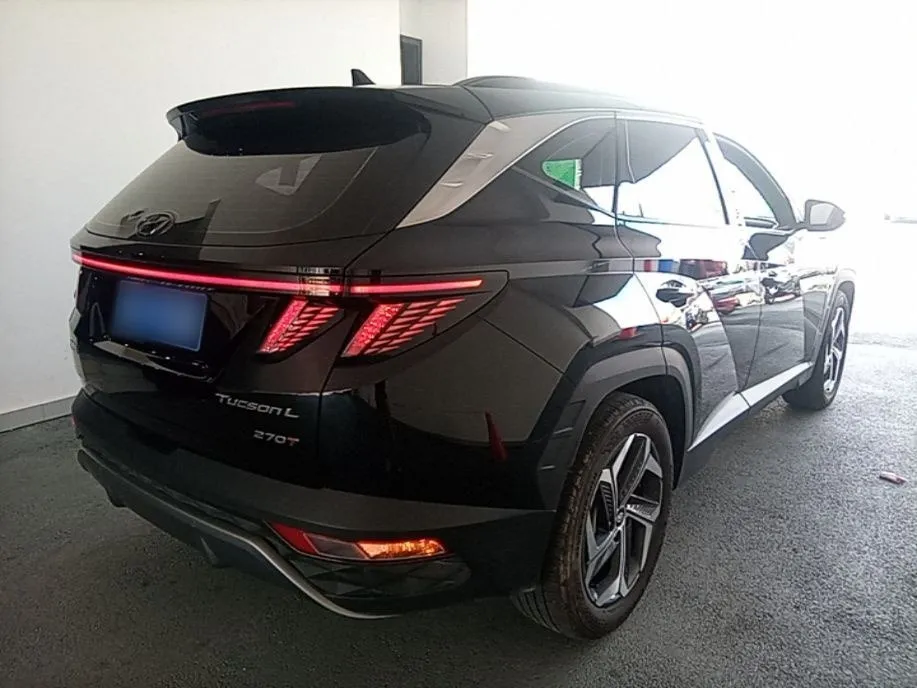 HYUNDAI TUCSON LUXURY 2023