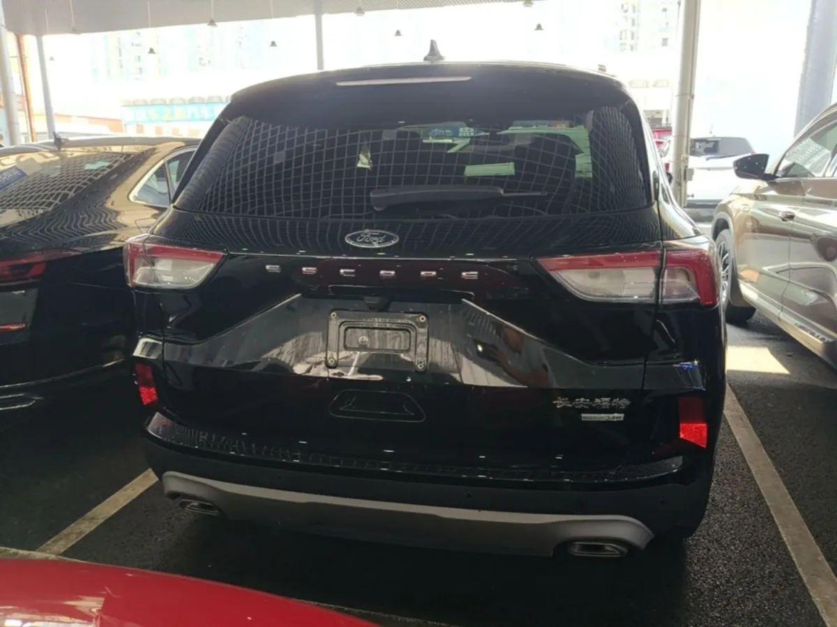 FORD ESCAPE 2022