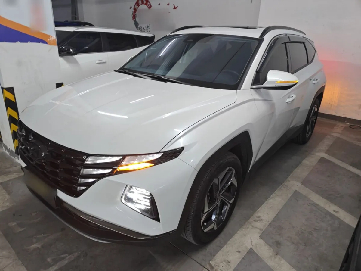 HYUNDAI TUCSON LUXURY 2023