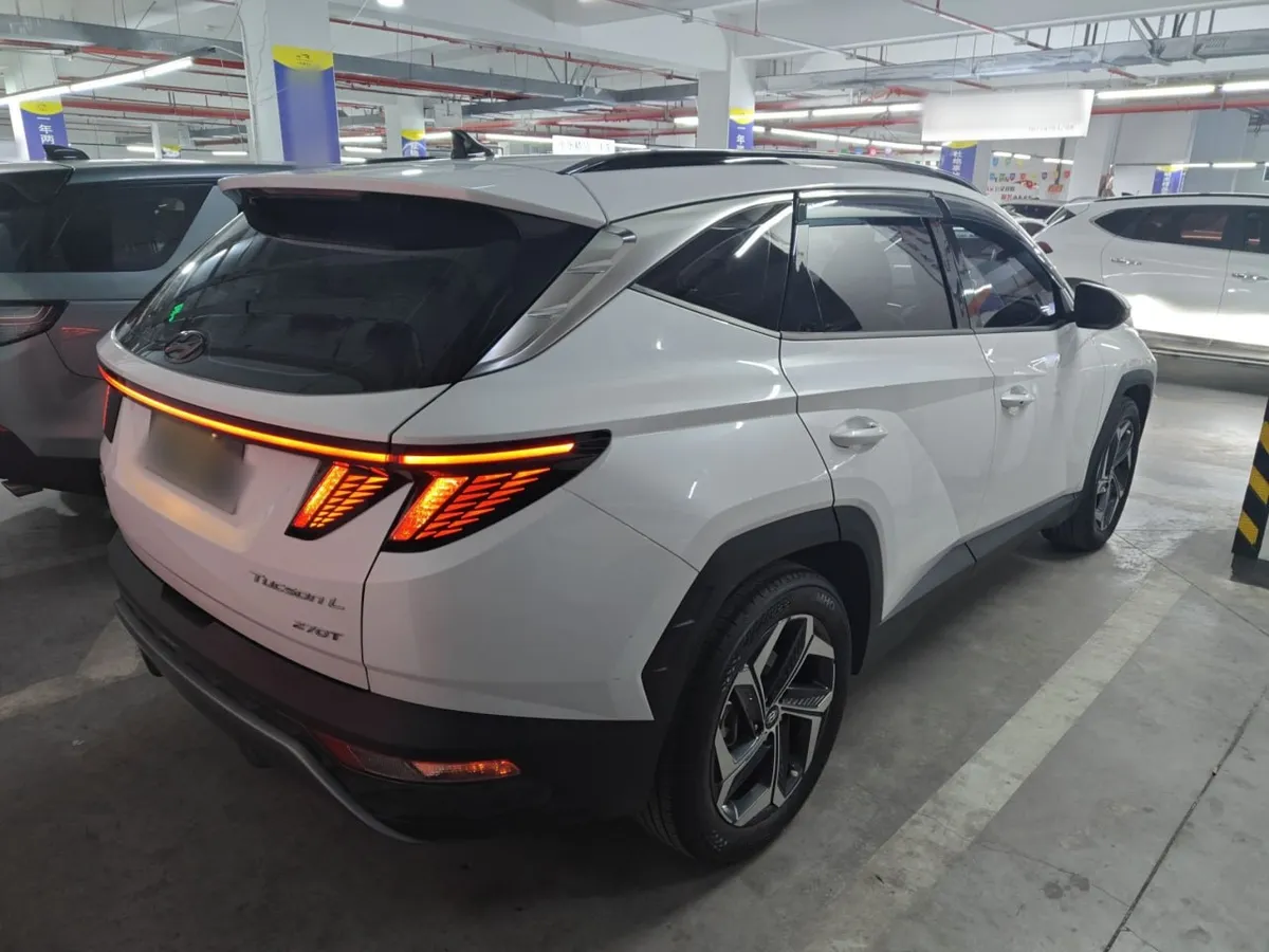 HYUNDAI TUCSON LUXURY 2023
