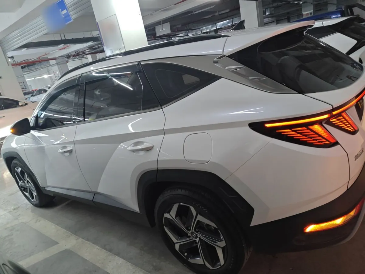 HYUNDAI TUCSON LUXURY 2023