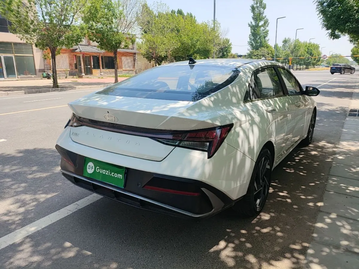 HYUNDAI ELANTRA PRESTIGE 2023
