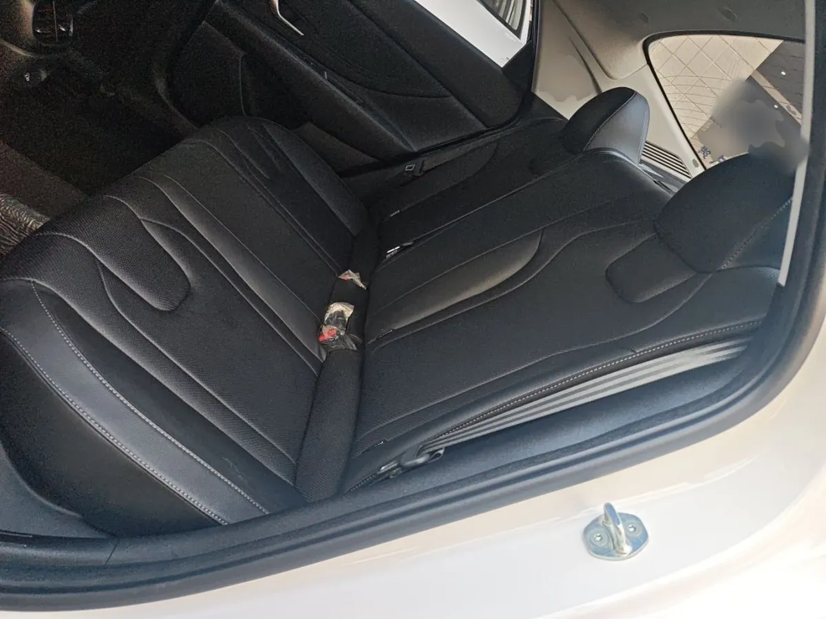 HYUNDAI ELANTRA PRESTIGE 2024