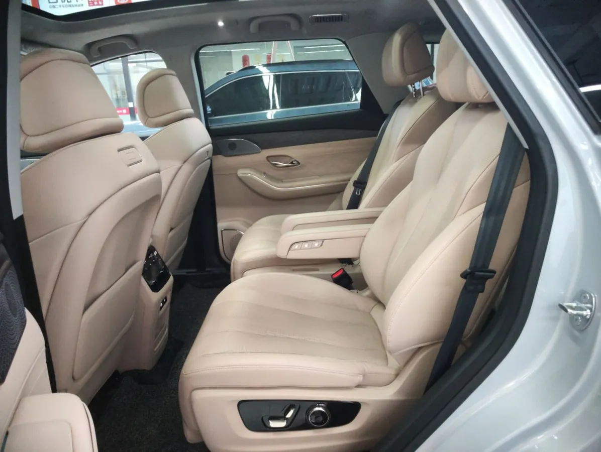 JETOUR SHANHAI L9 2025