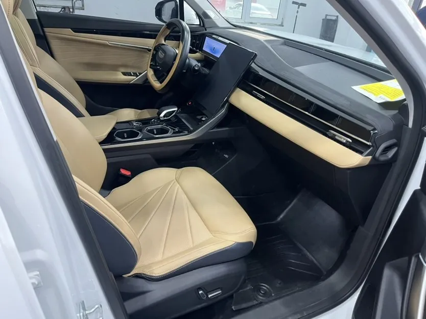 GEELY BOYUE L PREMIUM 2023