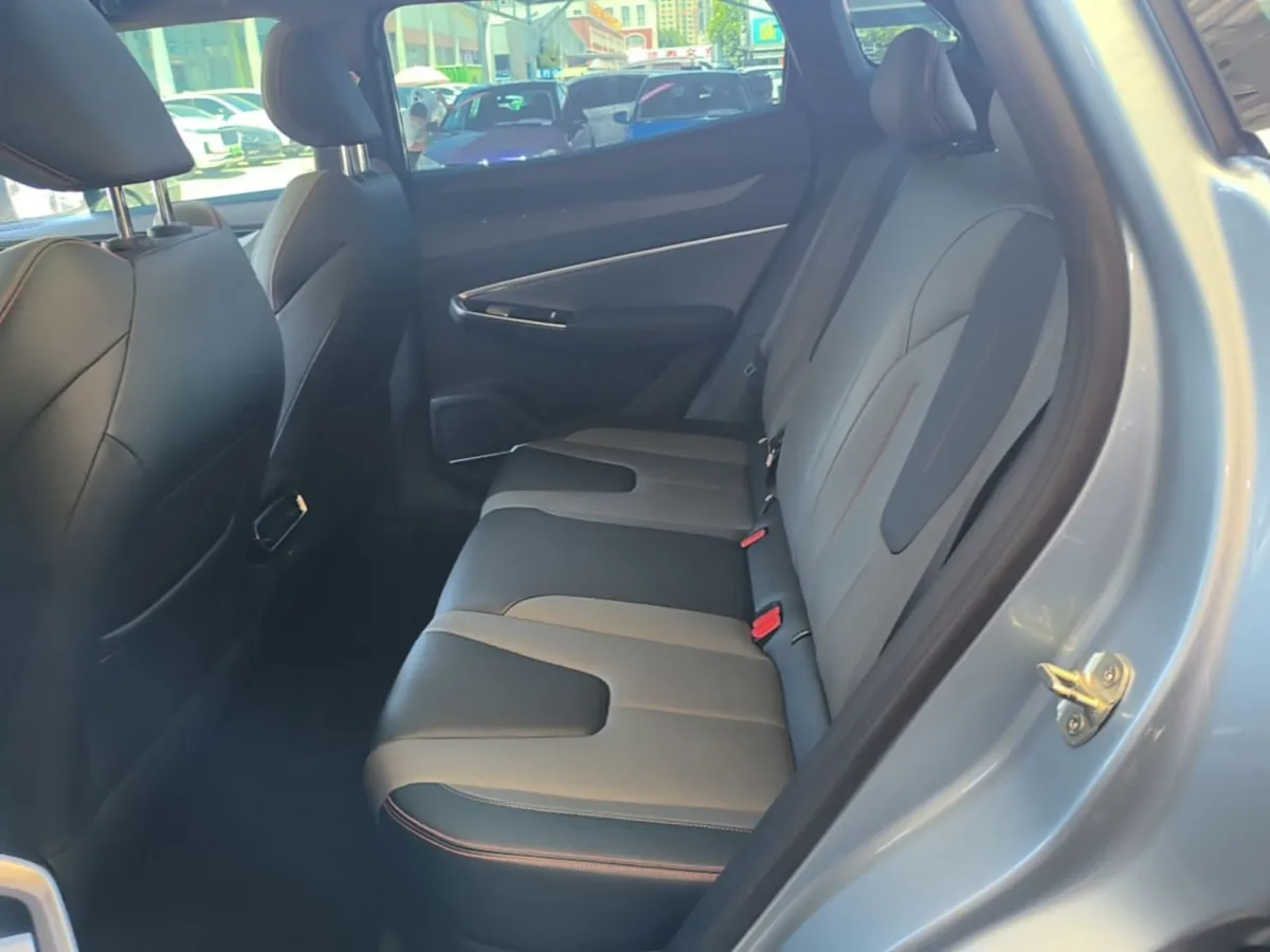 GEELY BOYUE COOL 2023