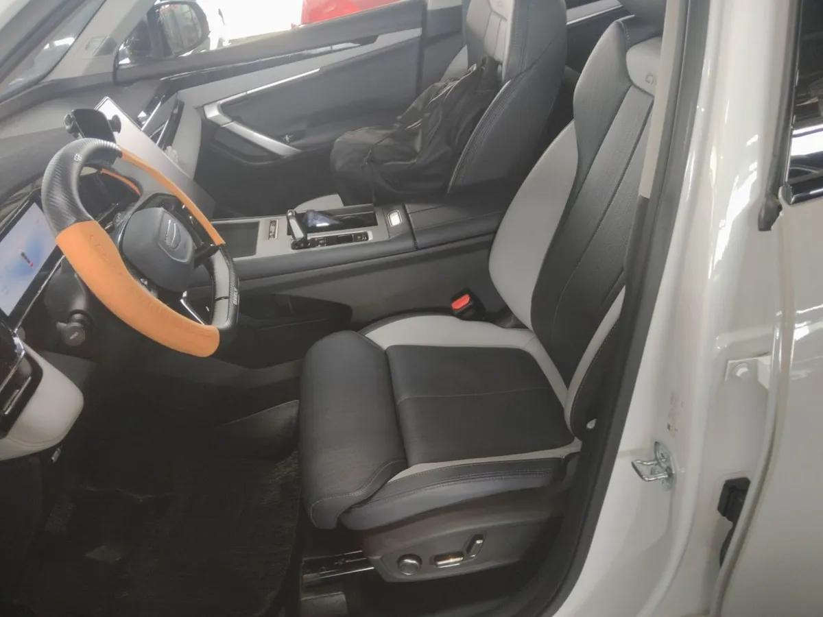 GEELY BOYUE L 2025