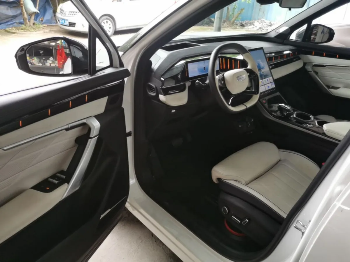GEELY BOYUE L 2023