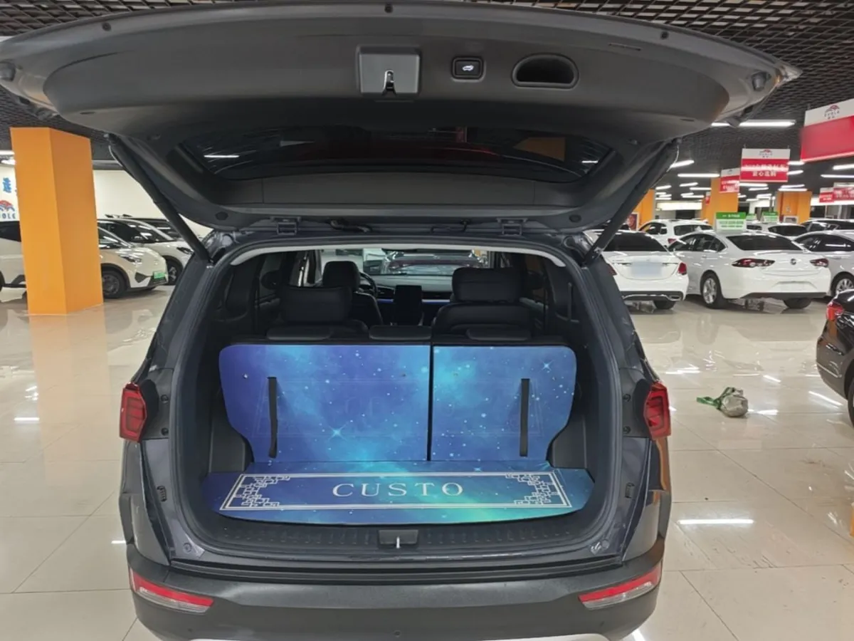 HYUNDAI CUSTO PREMIUM 2022