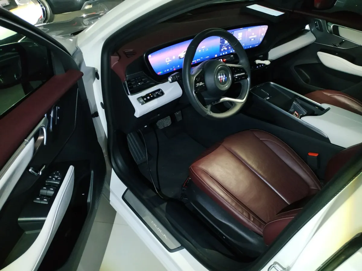 BUICK LACROSSE PRESTIGE 2023
