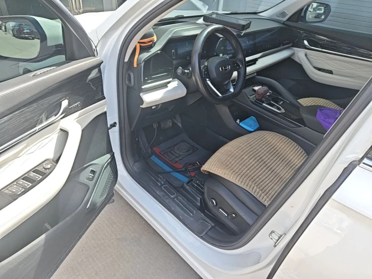GEELY MONJARO 2023