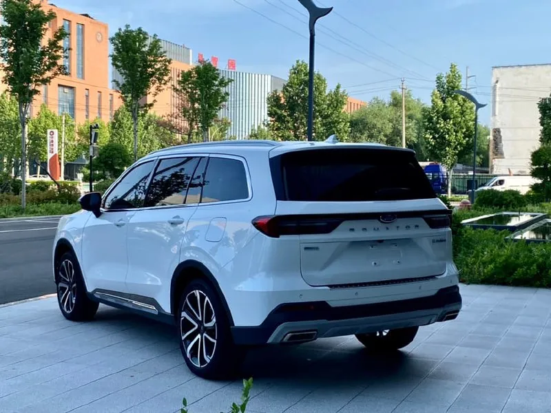 FORD EQUATOR PREMIUM 2023