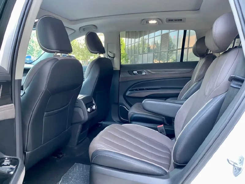 FORD EQUATOR PREMIUM 2023