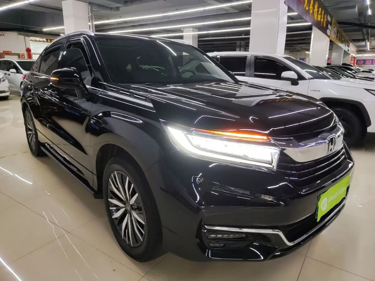 HONDA AVANCIER LUXURY 2022