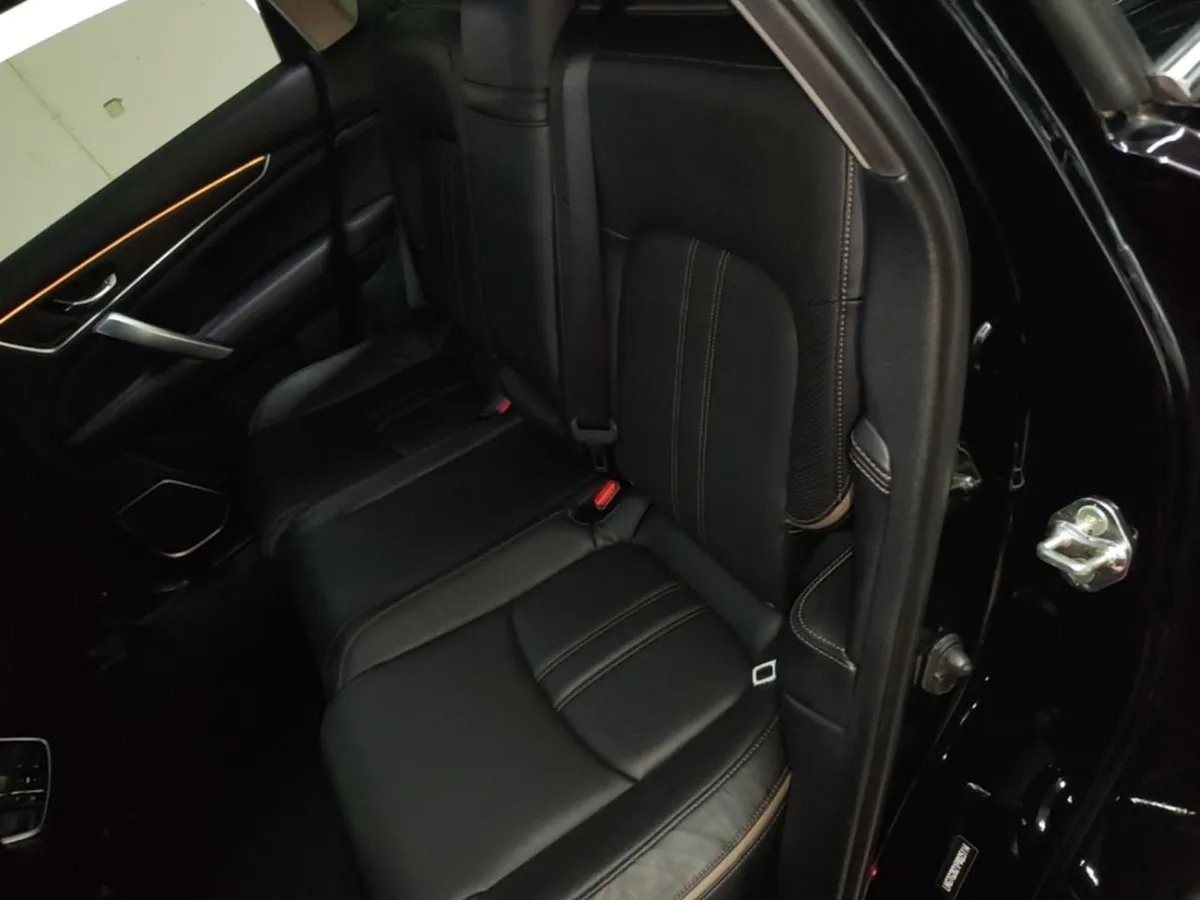 HONDA AVANCIER LUXURY 2022