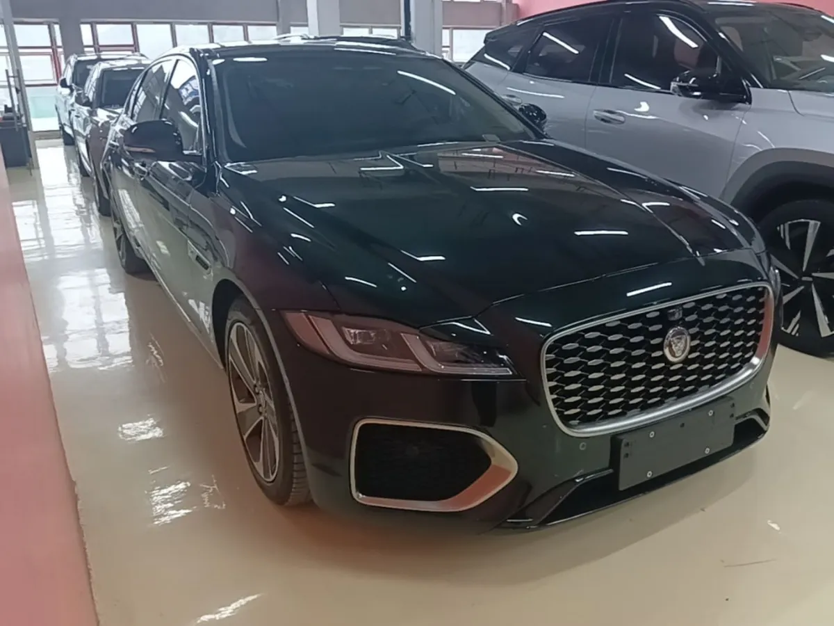 JAGUAR XFL LUXURY 2022