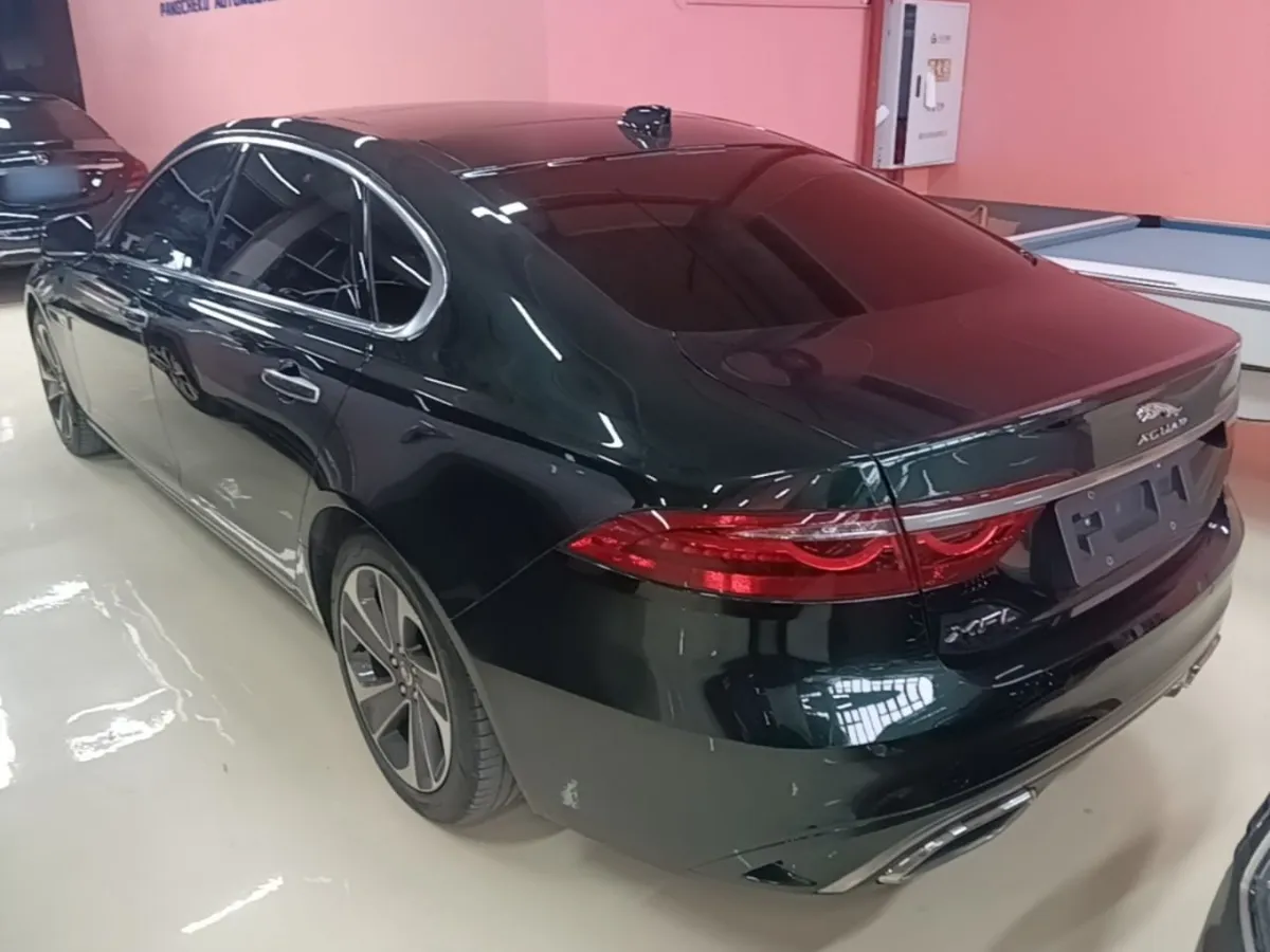 JAGUAR XFL LUXURY 2022