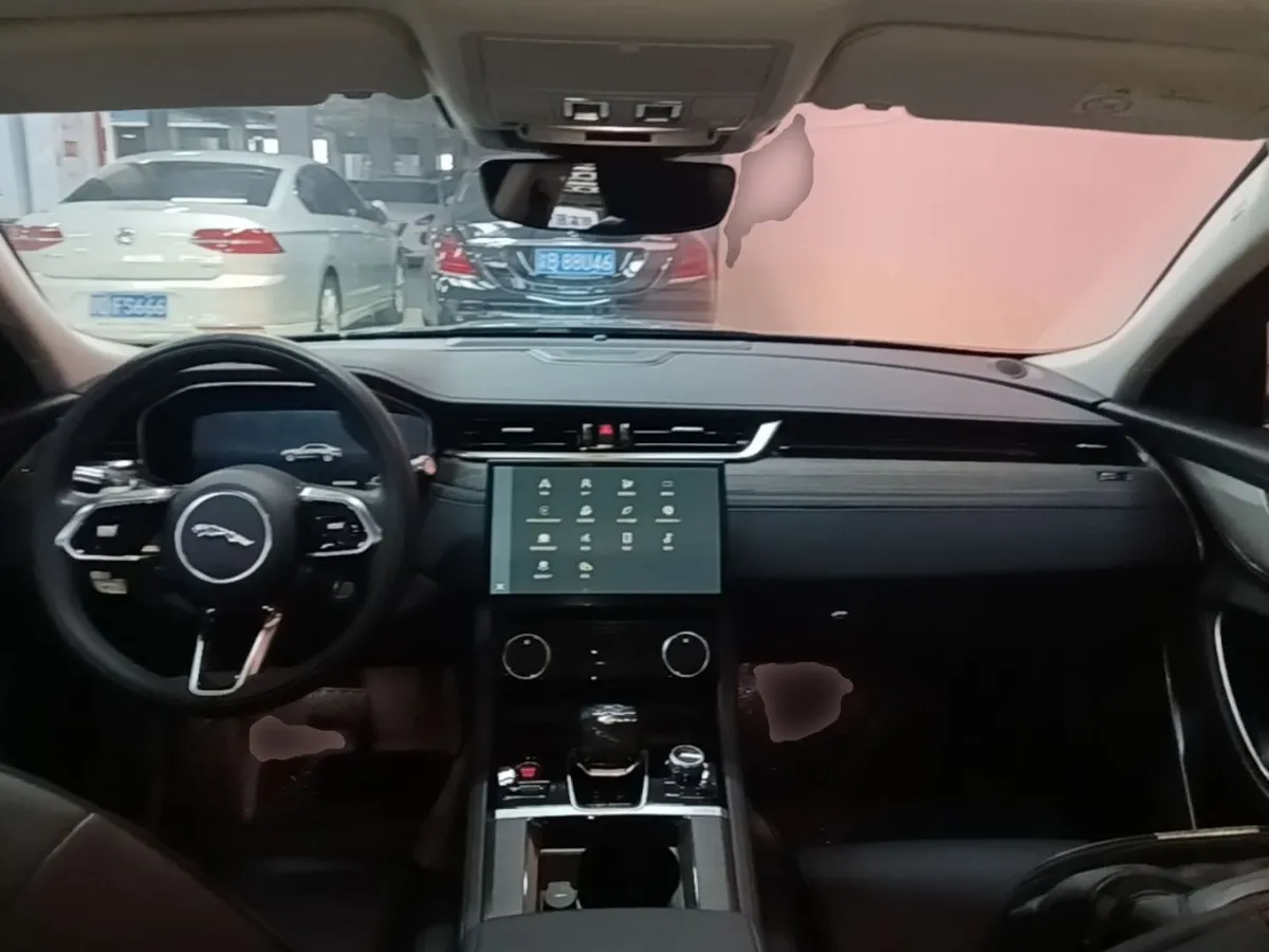JAGUAR XFL LUXURY 2022