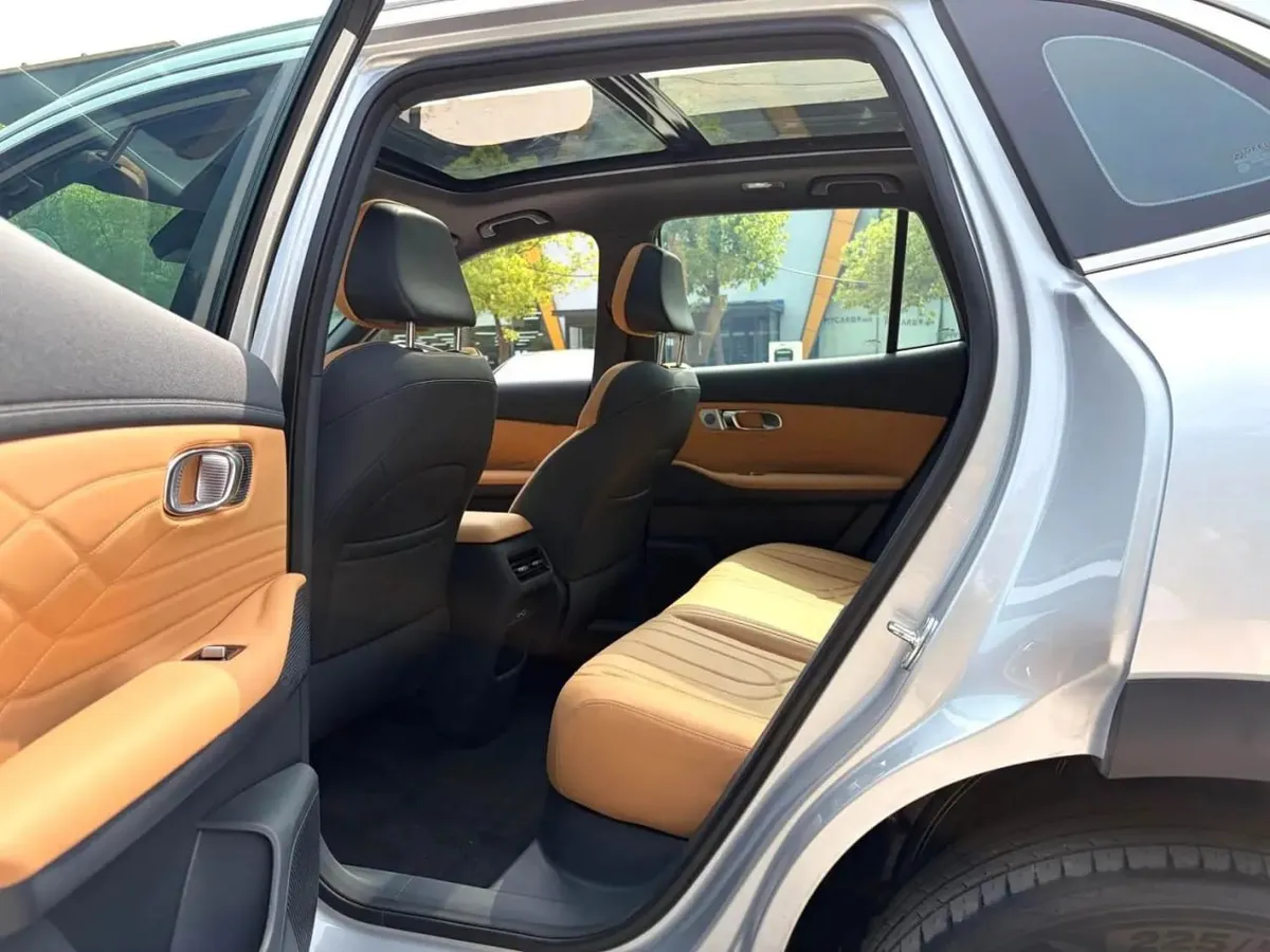 GEELY GALAXY STARSHIP EM-I GALAXY STARSHIP 7 EM-I 2025