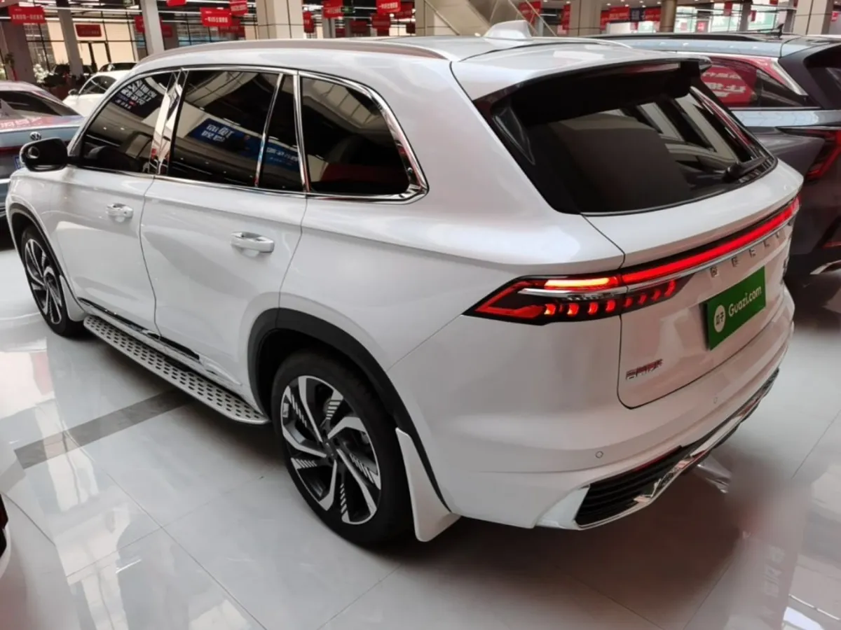 GEELY MONJARO 2023