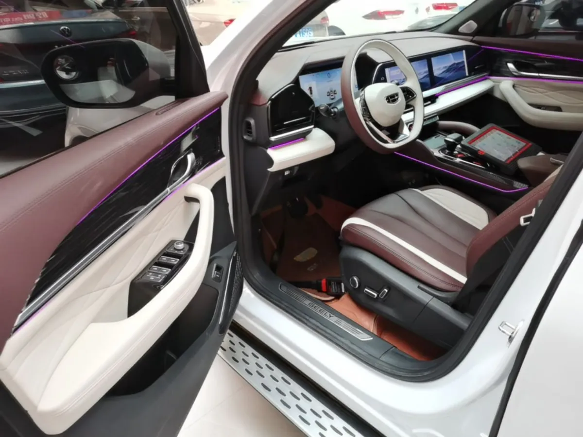 GEELY MONJARO 2023